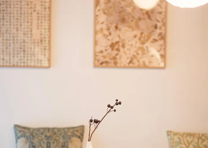 용산 루프탑 , 남산뷰 파노라마 , 대가족&친구 모임 , 최대 10인 4룸 Seul